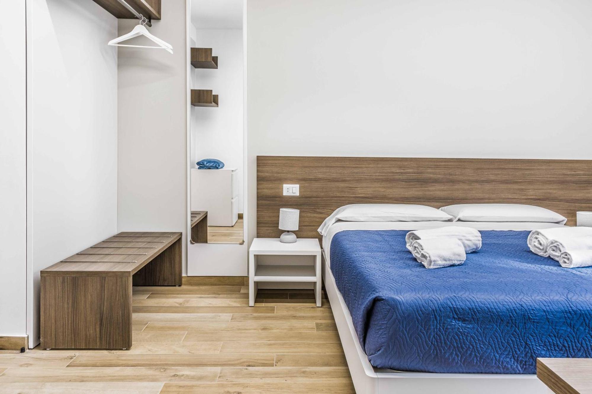La Perla Rooms Saronno Bagian luar foto